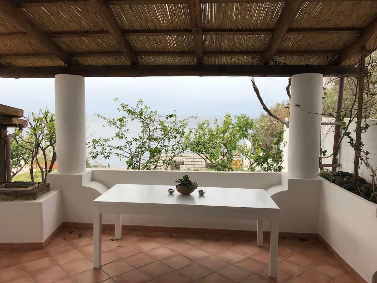 Vila Casa Isabella Malfa  Exteriér fotografie